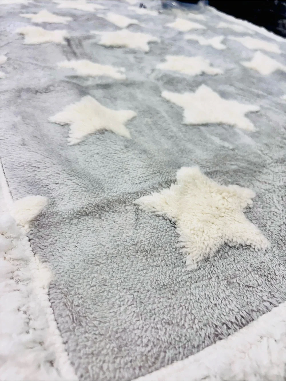WATERPROOF GREY STARS PET BLANKET BEDSURE